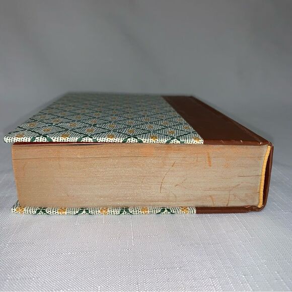 VINTAGE Reader Digest Condensed Books 1979 Volume 2 Hardcover First Edition Read - Picture 10 of 14